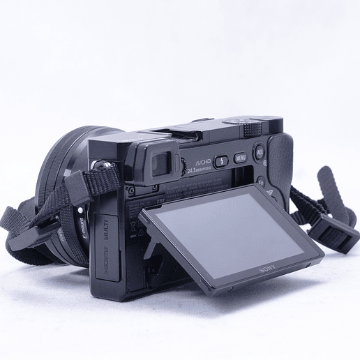 Sony a6000 Mirrorless con lente 16-50mm - Usado 7