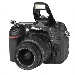 Nikon D7200 con lentes 18-55mm y 55-200mm - Usado