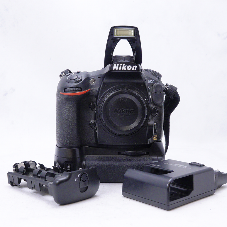 Nikon D810 DSLR (cuerpo) con grip Meike - Usado 6