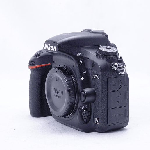Nikon D750 (Body) - Usado 9