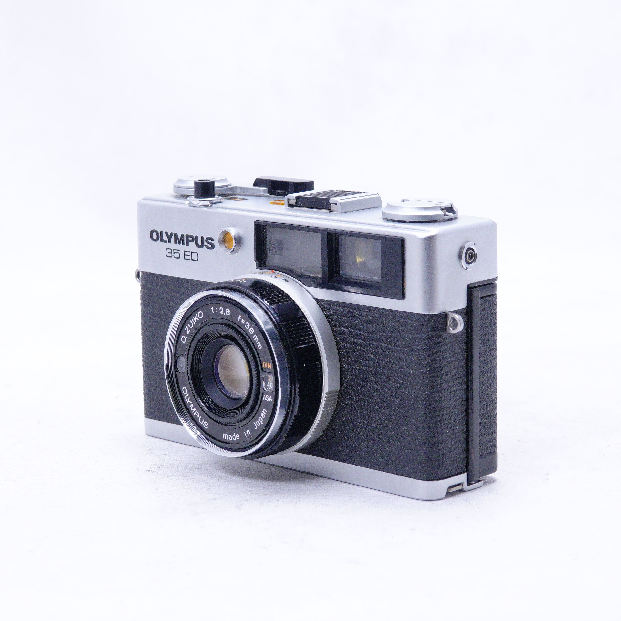 Olympus 35 ED Compact Film Rangefinder - Usado