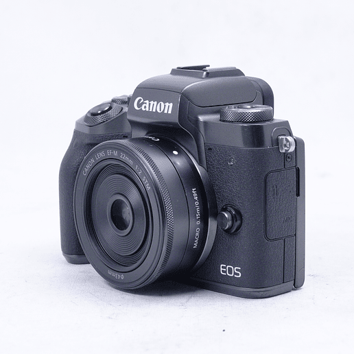 Canon EOS M5 Mirrorless con lente EF-M 22mm f2 STM - Usado 8