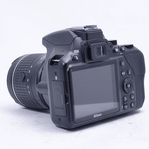 Nikon D3500 DSLR con lente 18-55mm - Usado 7