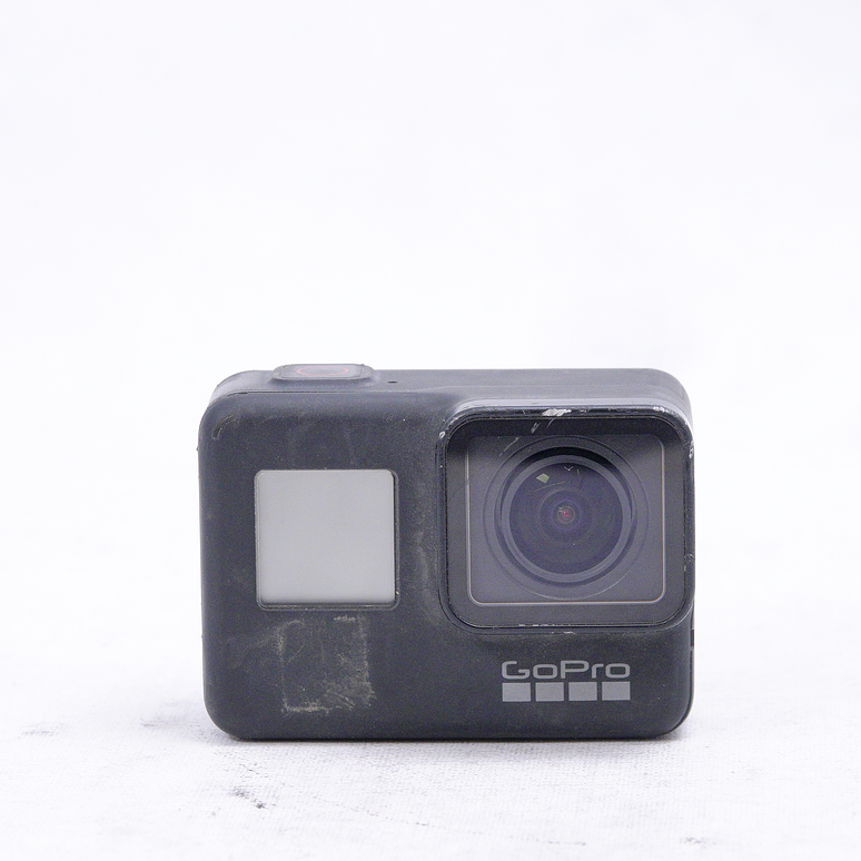 GoPRO 7 Black con 2 baterías y accesorios - Usado 5