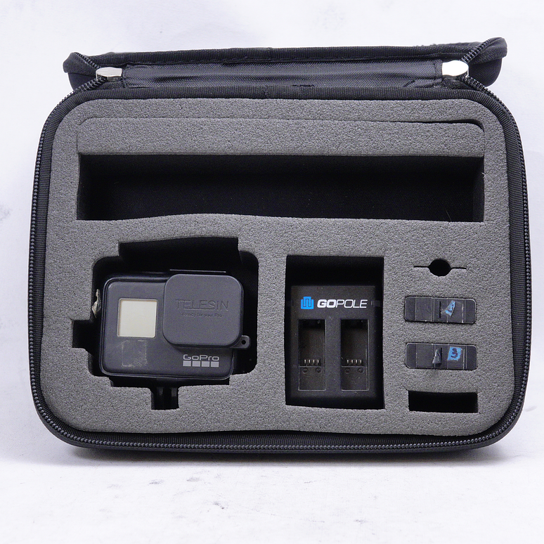 GoPRO 7 Black con 2 baterías y accesorios - Usado 6