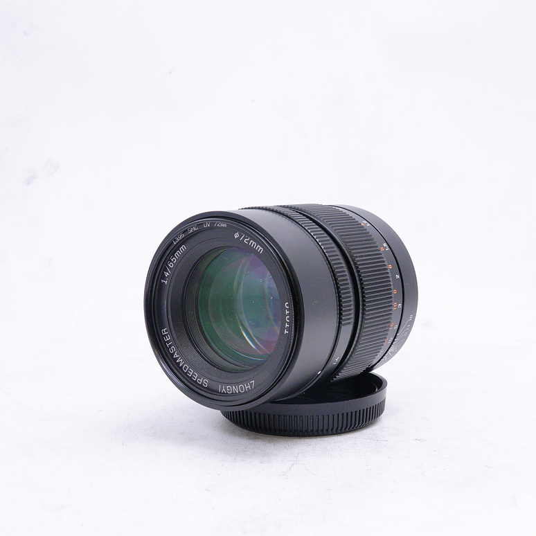 Mitakon Zhongyi Speedmaster 65mm f/1.4 para Fujifilm G - Usado 3