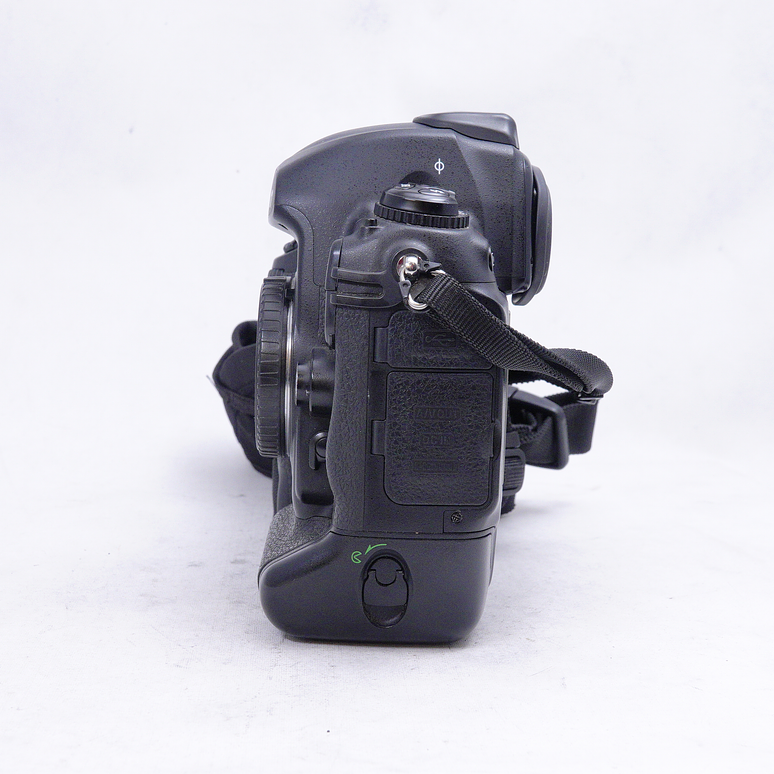 Nikon D3x SLR con 2 baterías y cargador - Usado 3