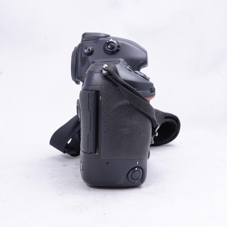 Nikon D3x SLR con 2 baterías y cargador - Usado 5