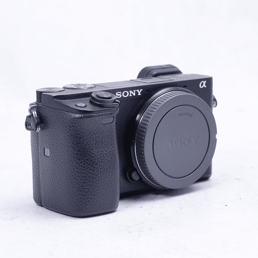 Sony a6400 en caja con bolso - Usado 3