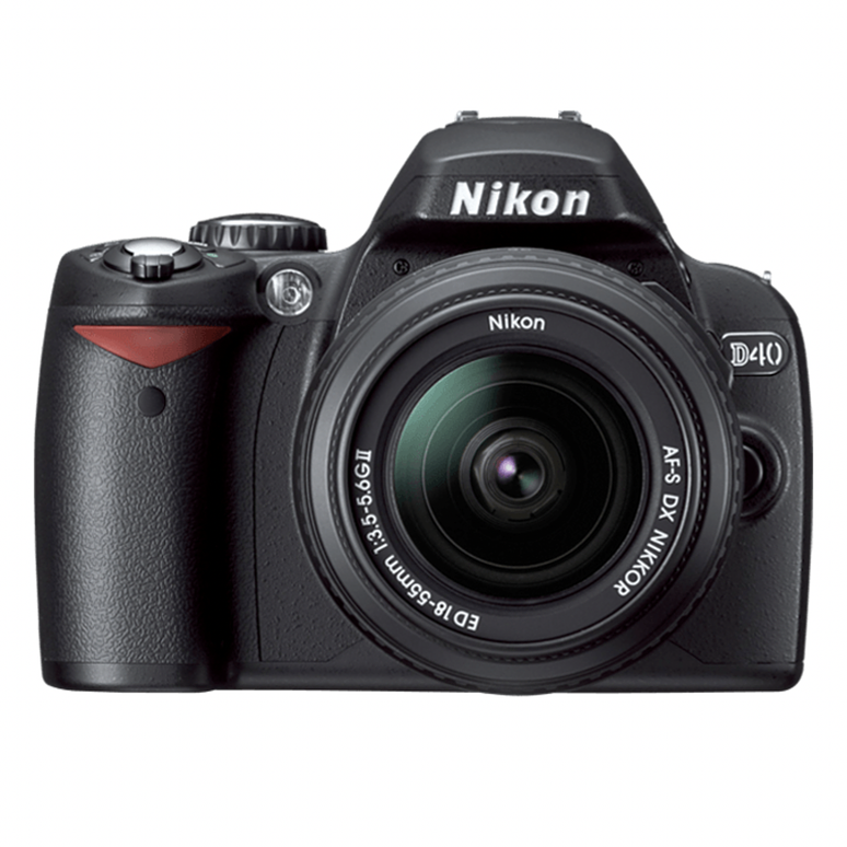 Nikon D40 con Lente AF-S DX 18-55 mm - Usado 1