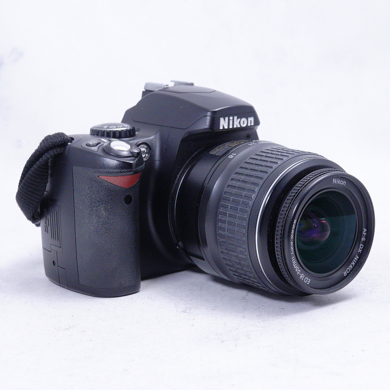 Nikon D40 con Lente AF-S DX 18-55 mm - Usado 3