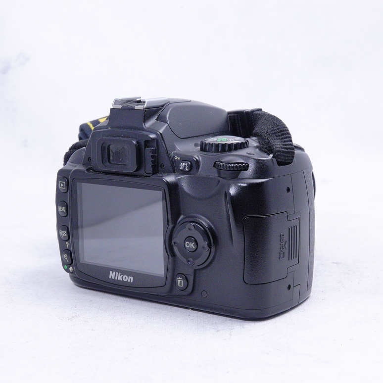 Nikon D40 con Lente AF-S DX 18-55 mm - Usado 5