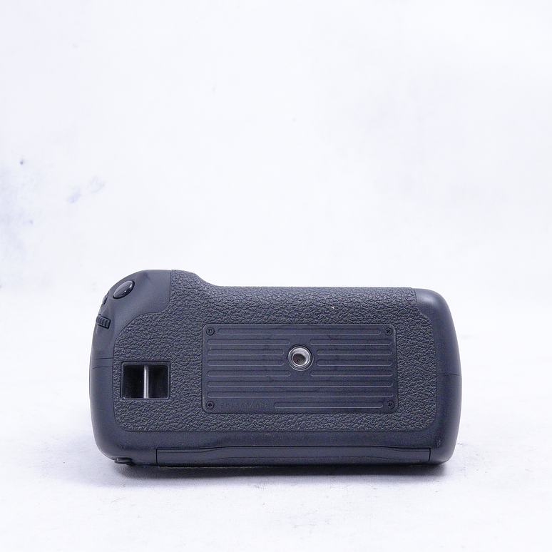 Canon BG-E7 Battery Grip para EOS 7D - Usado 3