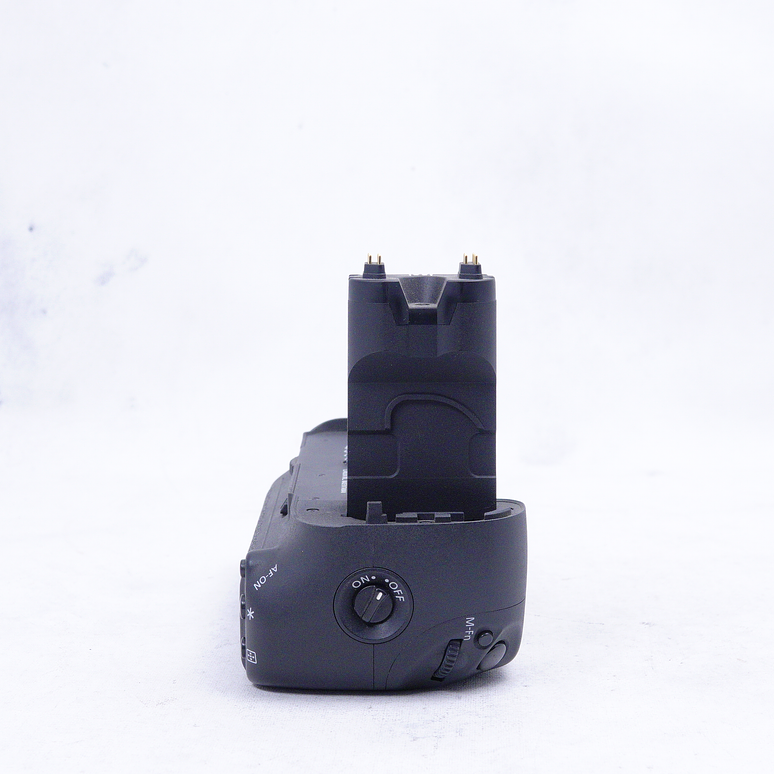 Canon BG-E7 Battery Grip para EOS 7D - Usado 4