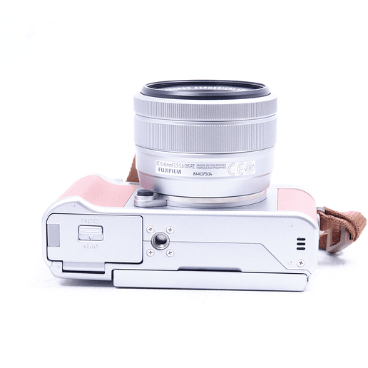 FUJIFILM X-A5 con lente de 15-45mm - Usado 4