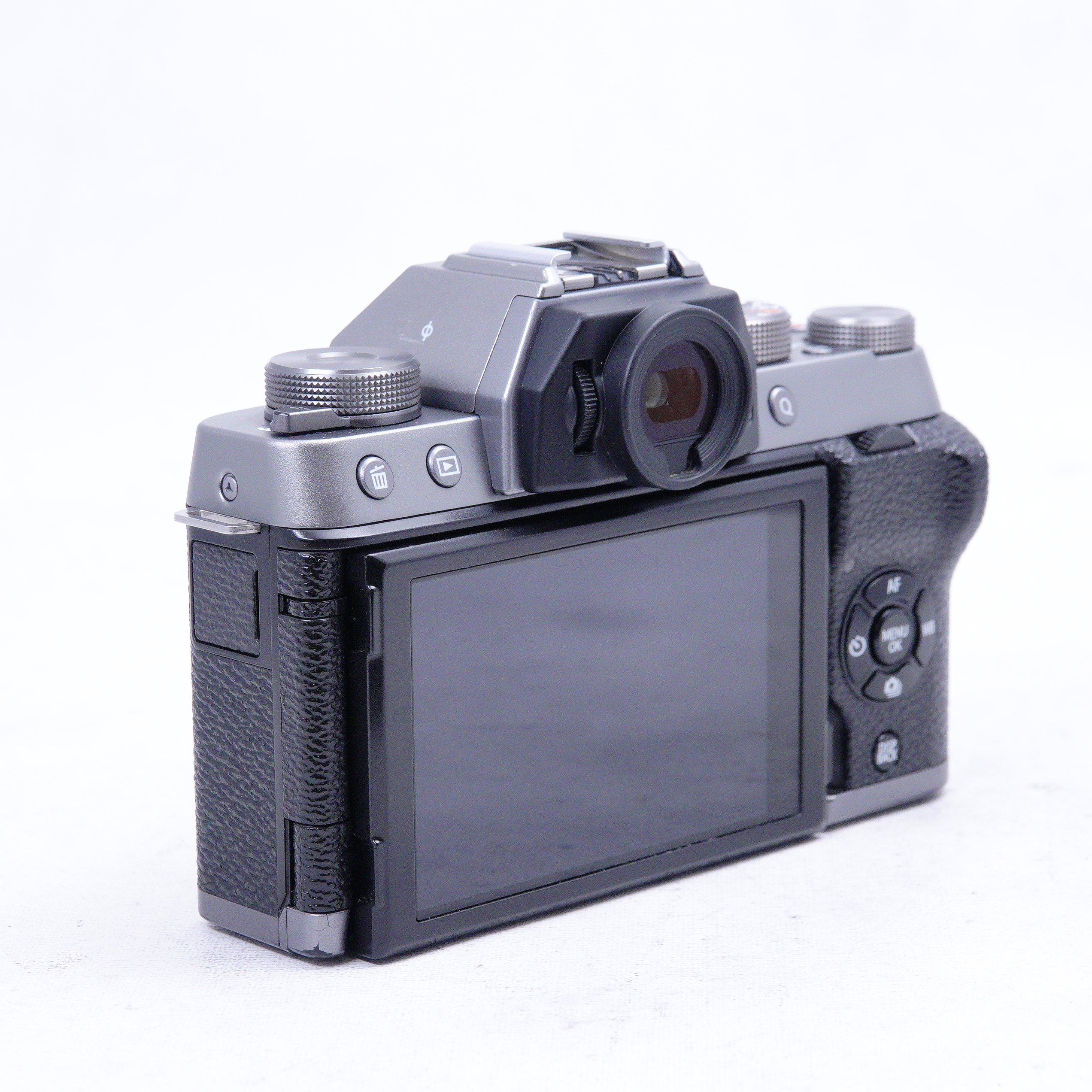 FUJIFILM X-T100 (Dark Silver Body) - Usado