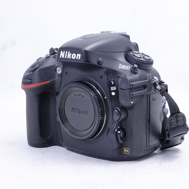 Nikon D800 Digital SLR - Usado 9
