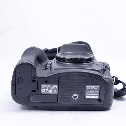 Nikon D800 Digital SLR - Usado 11