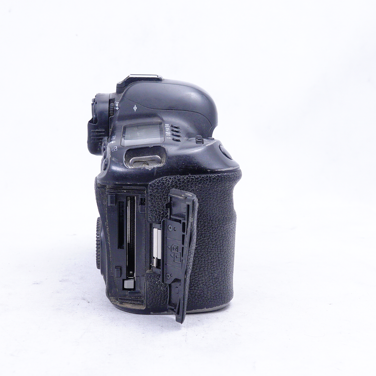 Canon EOS 5D Mark IV DSLR - Usado 3