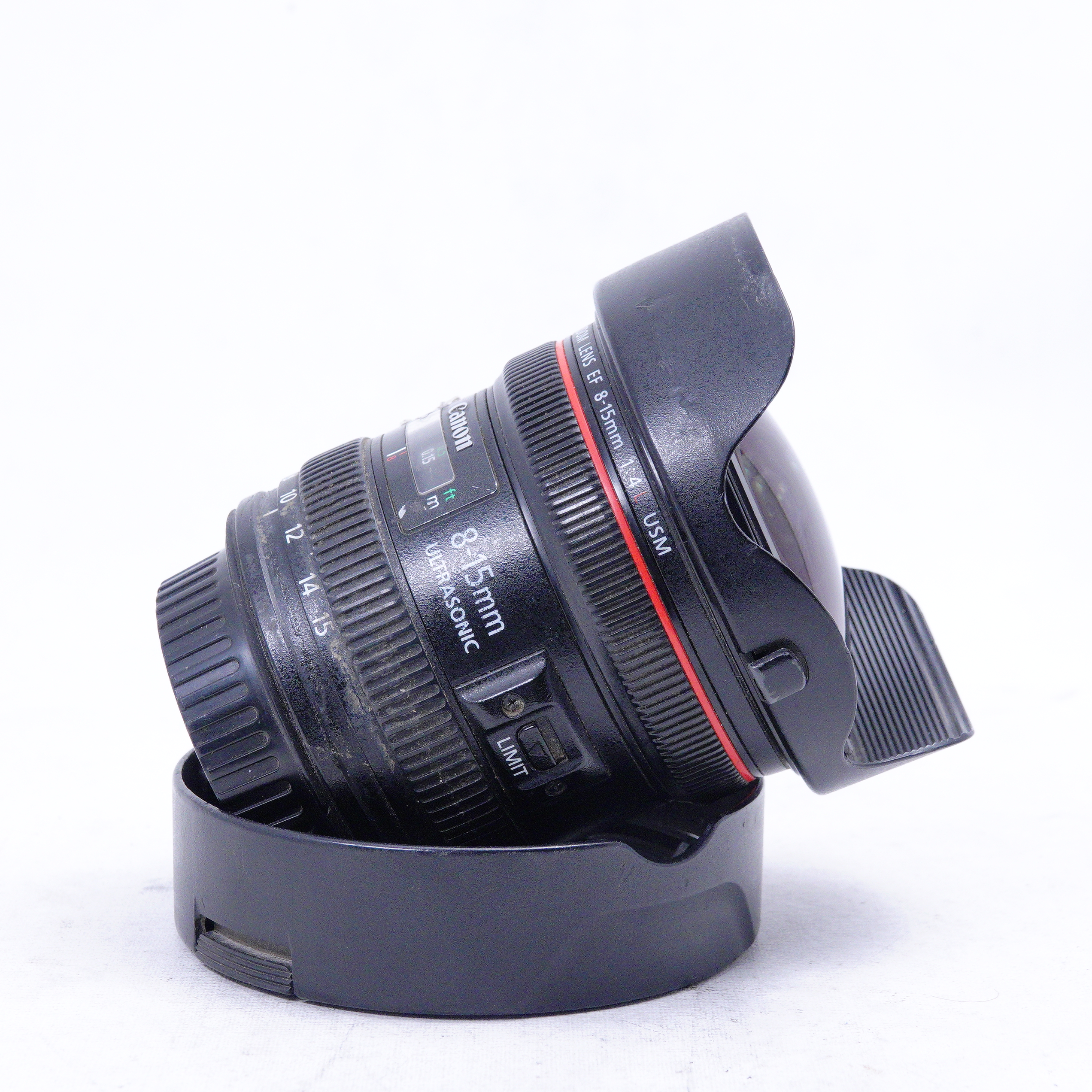 Canon EF 8-15mm f/4L Fisheye USM - Usado