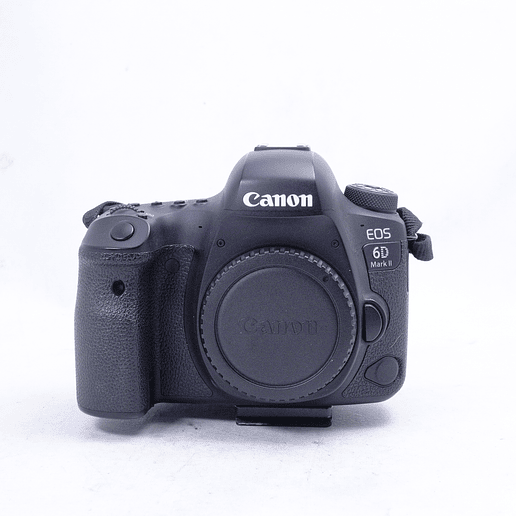 Canon EOS 6D Mark II DSLR Camera with 24-105mm f/4L II - Usado 6