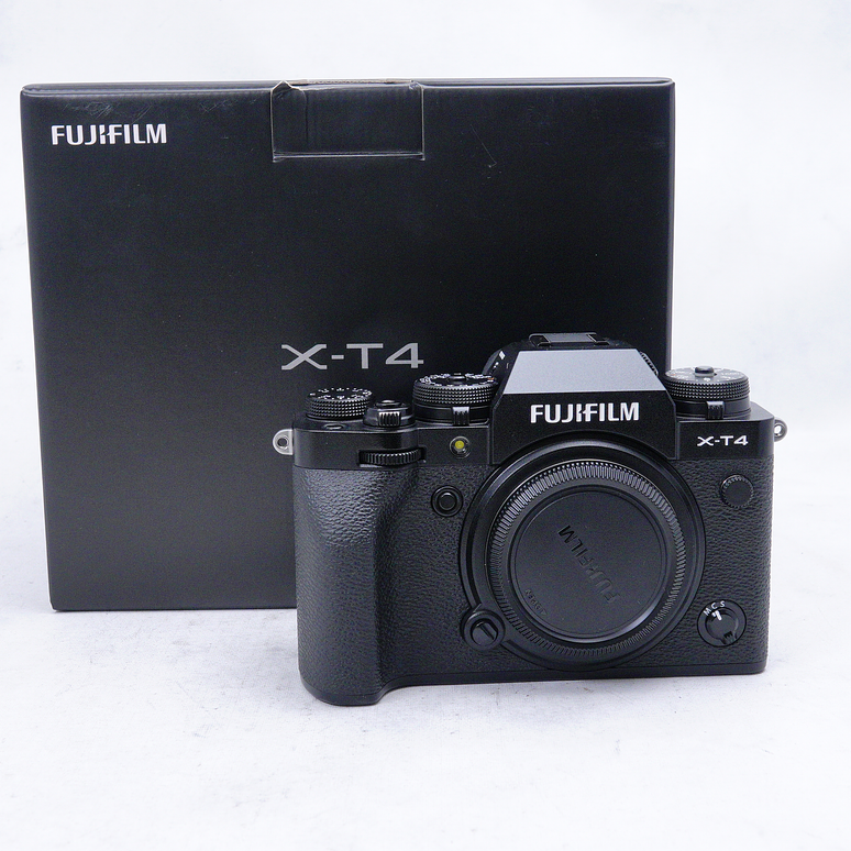 FUJIFILM X-T4 con caja original y accesorios - Usado 7