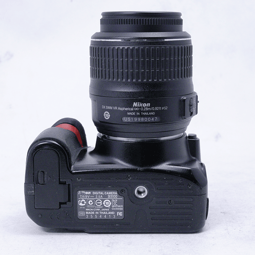 Nikon D3100 con lente Kit 18-55mm - Usado 11