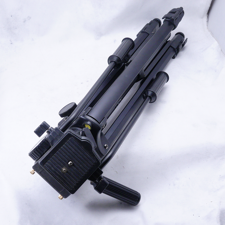 Trípode Fotomate VT-7006 - Usado 3