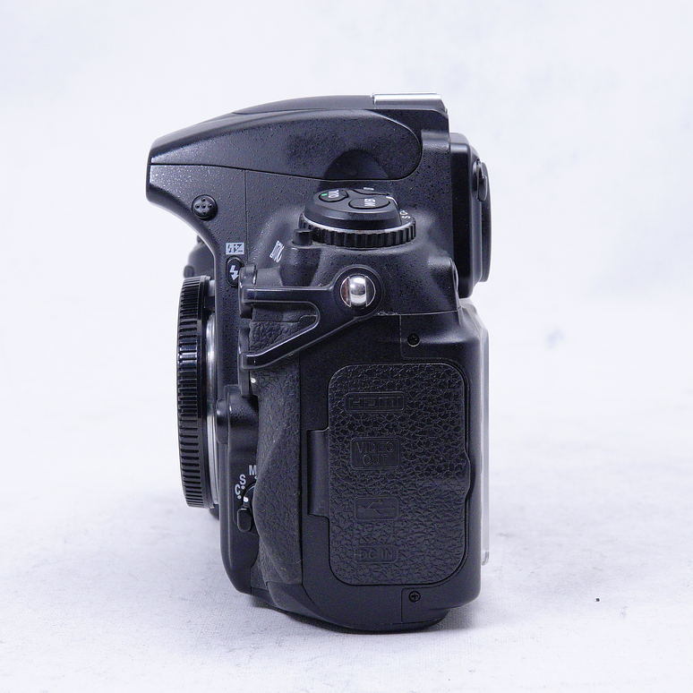 Nikon D700 SLR Digital Camera - Usado 8