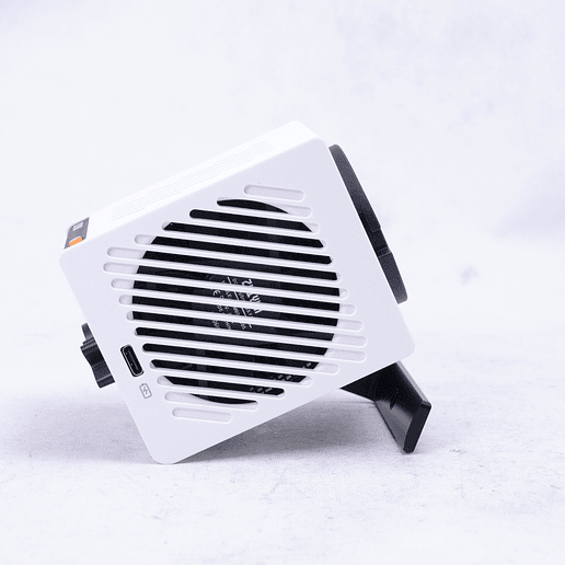 Zhiyun MOLUS G60 Bi-Color Pocket COB Monolight - Usado 5