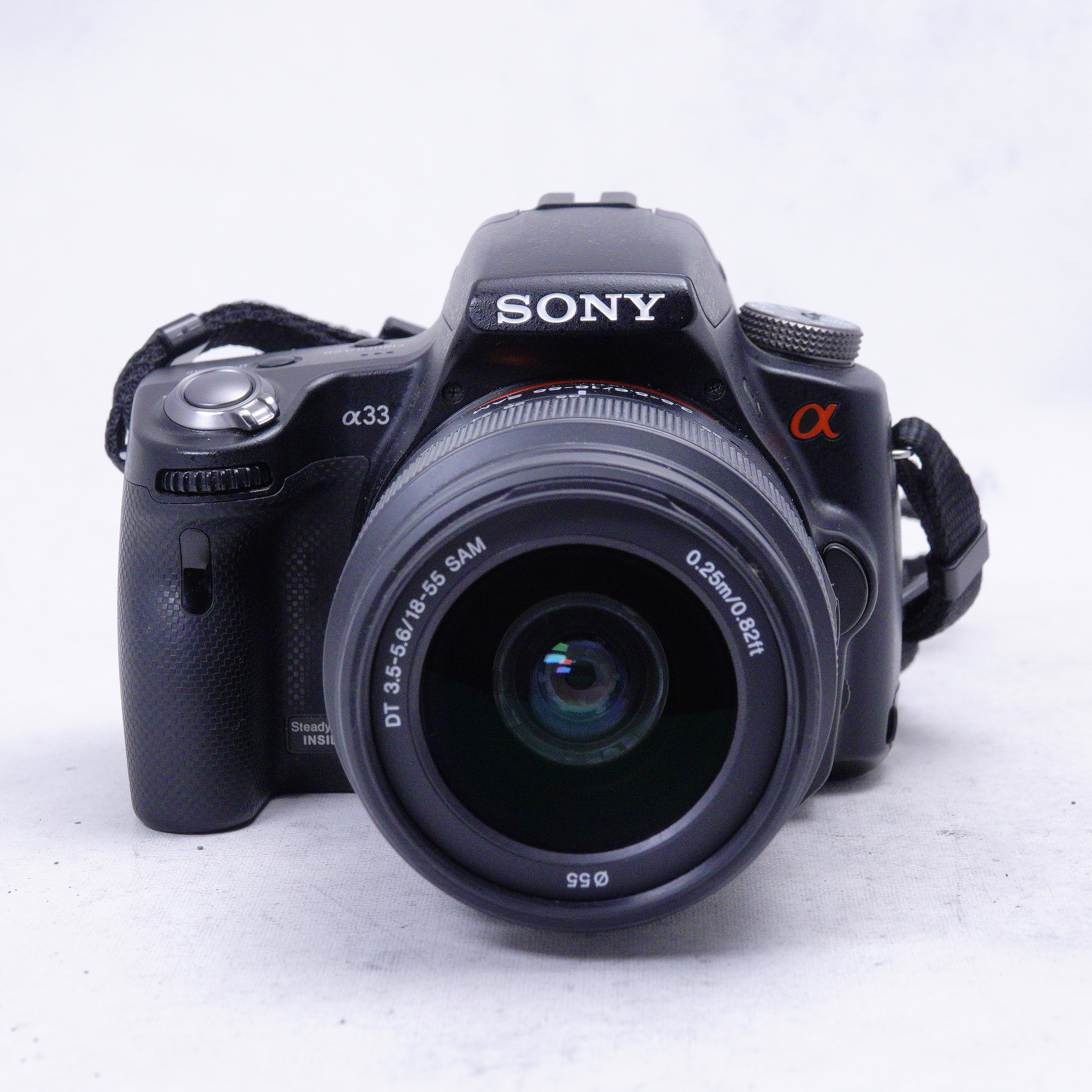 Sony Alpha DSLR-SLT-A33 con lente 18-55mm - Usado