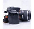 Sony Alpha DSLR-SLT-A33 con lente 18-55mm - Usado