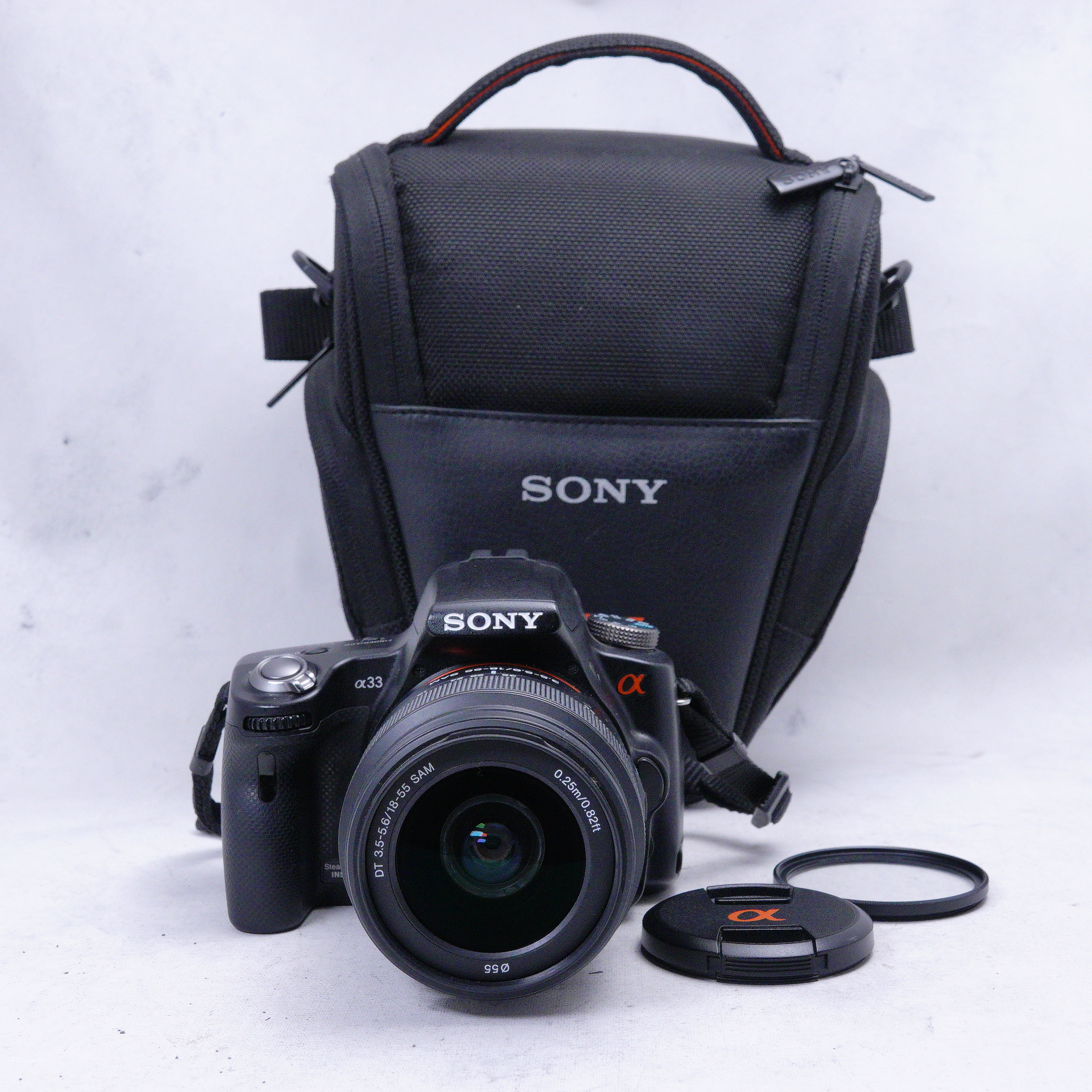 Sony Alpha DSLR-SLT-A33 con lente 18-55mm - Usado