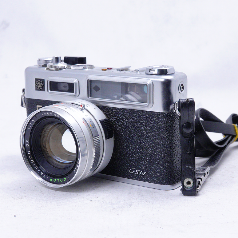 Yashica Electro 35 GSN con accesorios - Usado 5