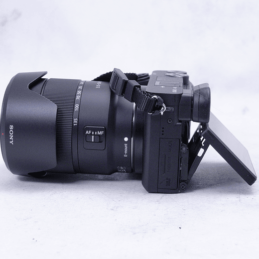 Sony a6400 Mirrorless con lente kit 18-135mm - Usado 8