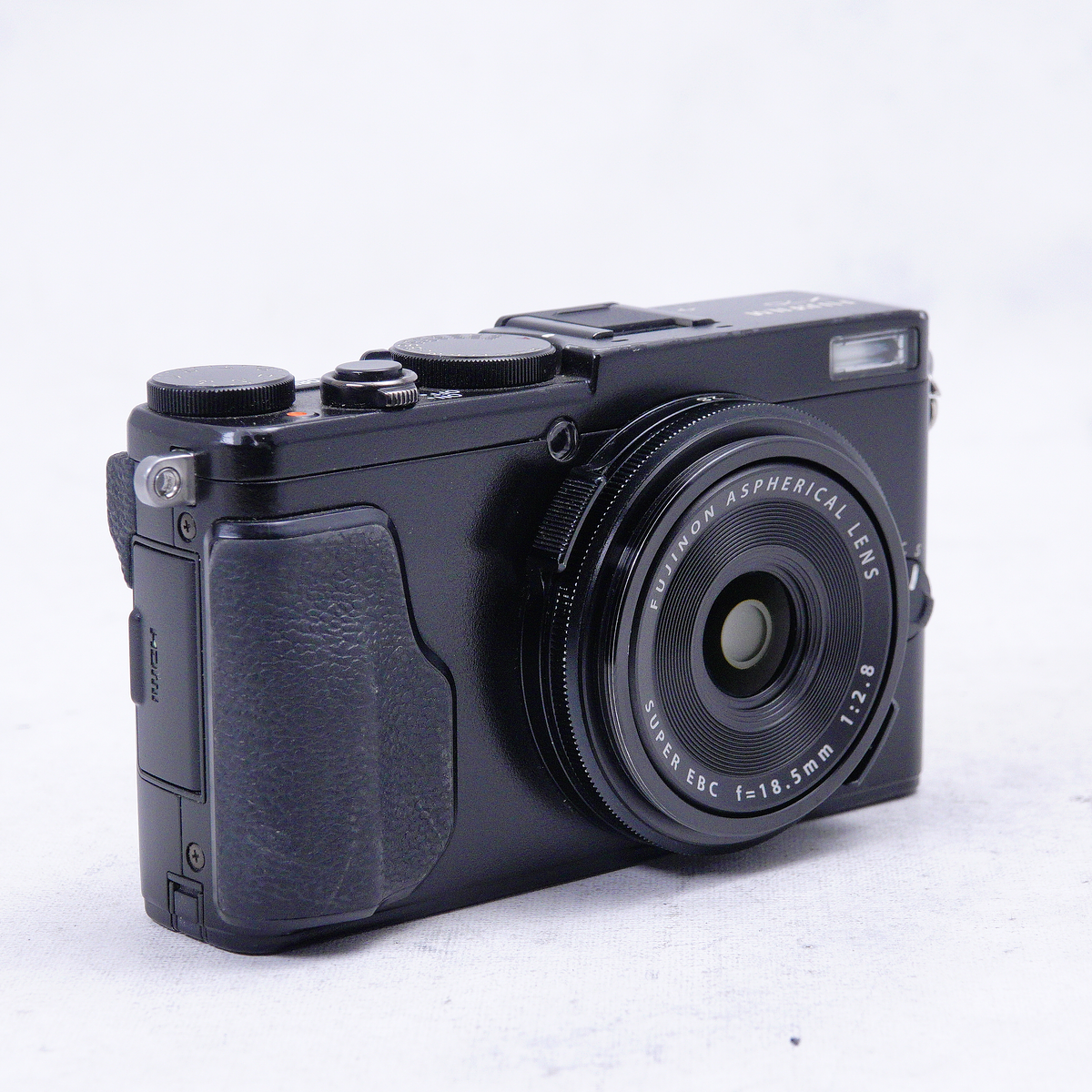 FUJIFILM X70 Digital Camera (Black) - Usado