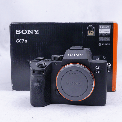 Sony A7III en caja con 3 baterías y accesorios - Usado 12