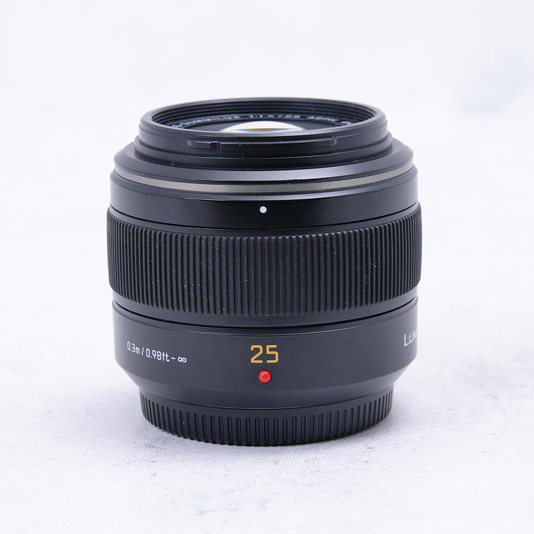 Panasonic Leica DG Summilux 25mm f/1.4 ASPH - Usado 2