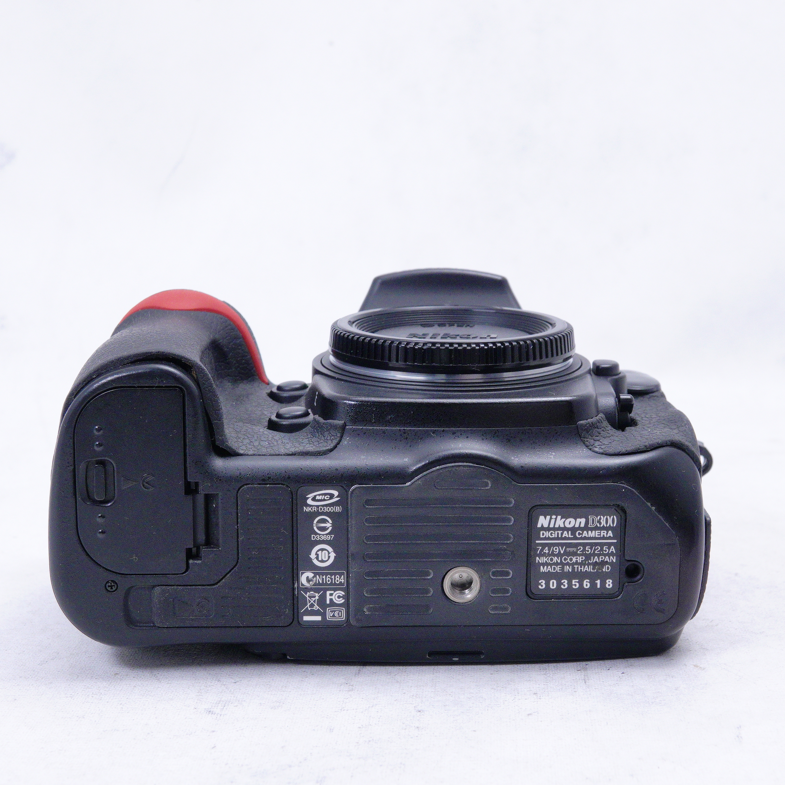 Nikon D300 Body (PARA REPARACIÓN/PARTES) - Usado