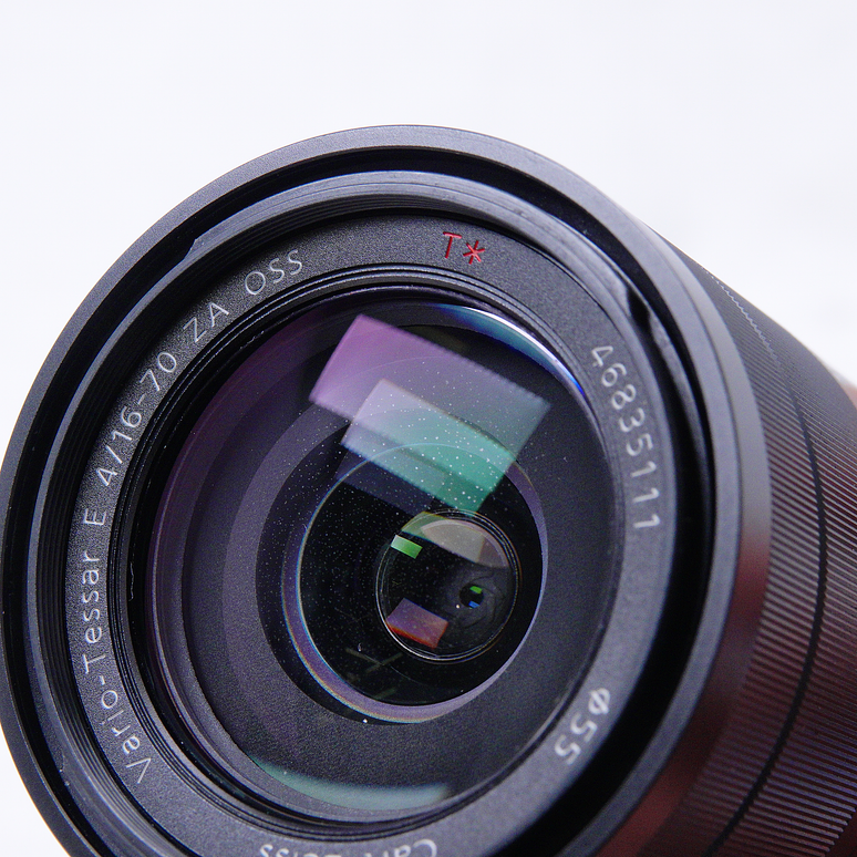 Sony Vario-Tessar T* E 16-70mm f4 ZA OSS - Usado 4