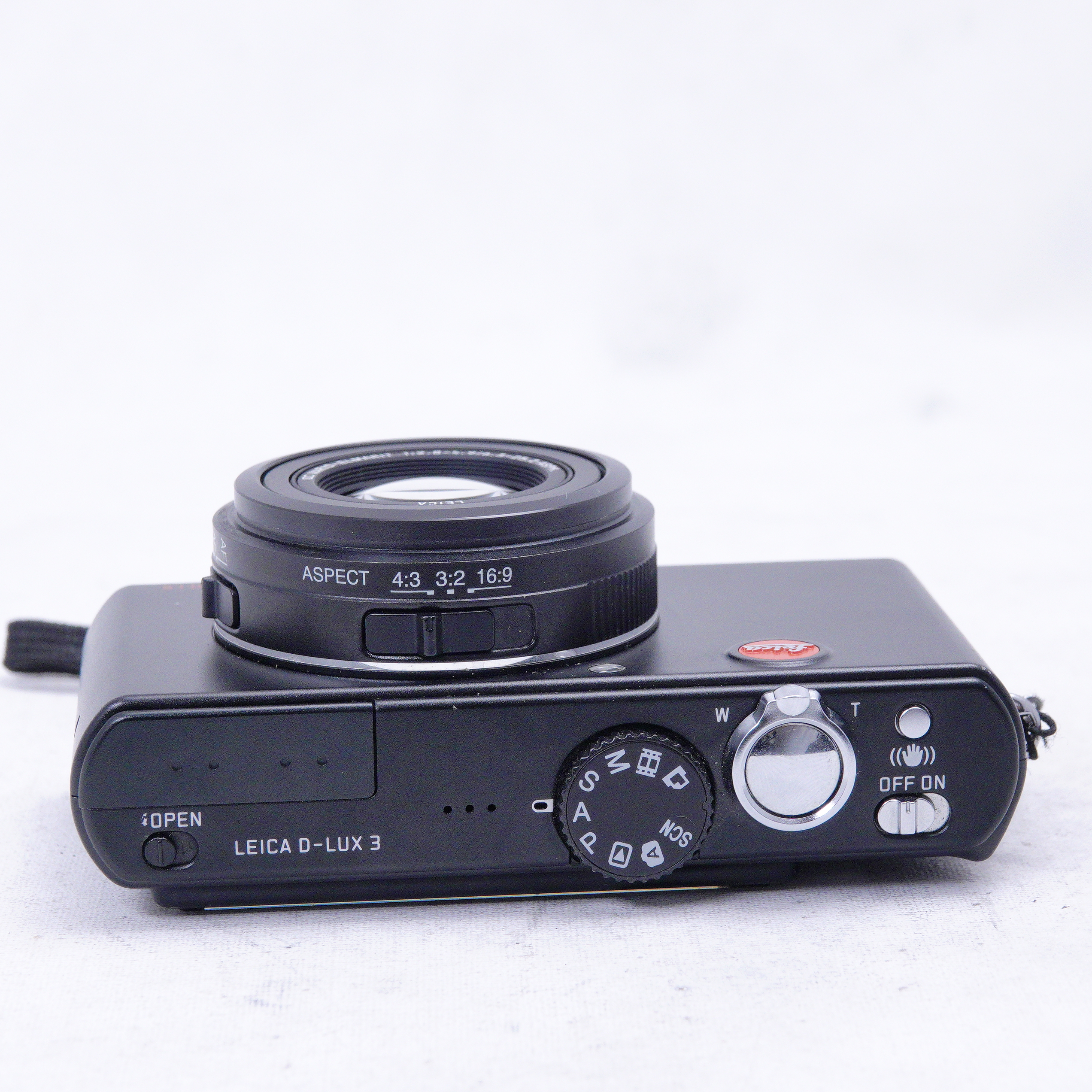 Leica D-LUX 3 (Black) - Usado