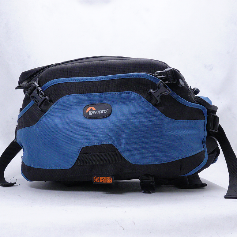 Nikon D7000 con lentes 18-55mm 50mm f1.8 55-200mm y accesorios - Usado 16