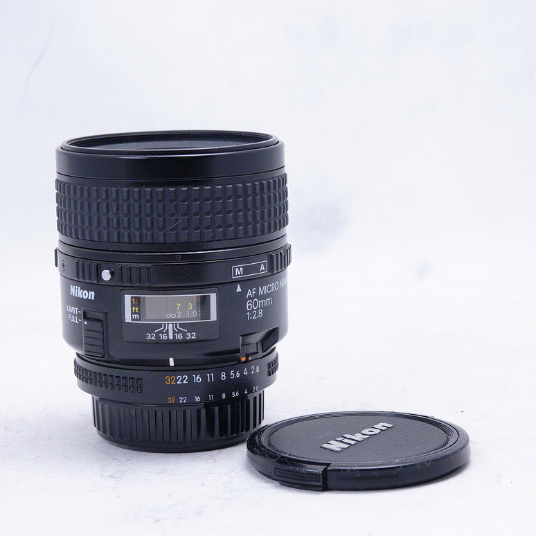 Nikon Micro-Nikkor 60mm f/2.8 - Usado 1