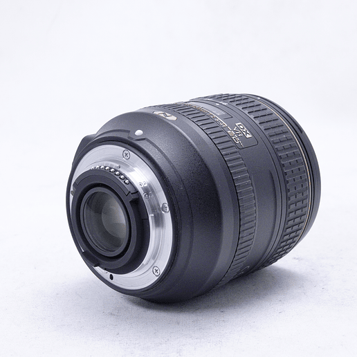 Nikon AF-S DX NIKKOR 16-80mm f/2.8-4E ED VR - Usado 4