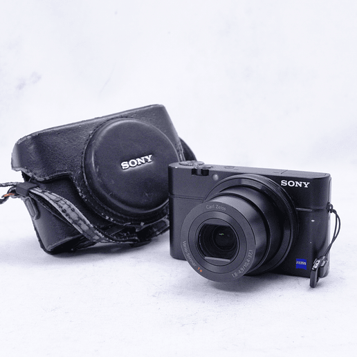 Sony Cyber-shot DSC-RX100 Digital Camera - Usado 12