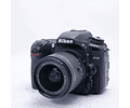 Nikon D7500 DSLR con lente 18-55mm - Usado