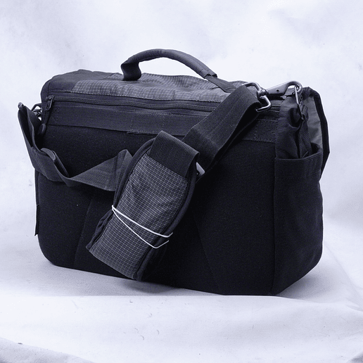 Bolso Tenba Discovery: Mini Photo/Laptop Messenger - Usado 3