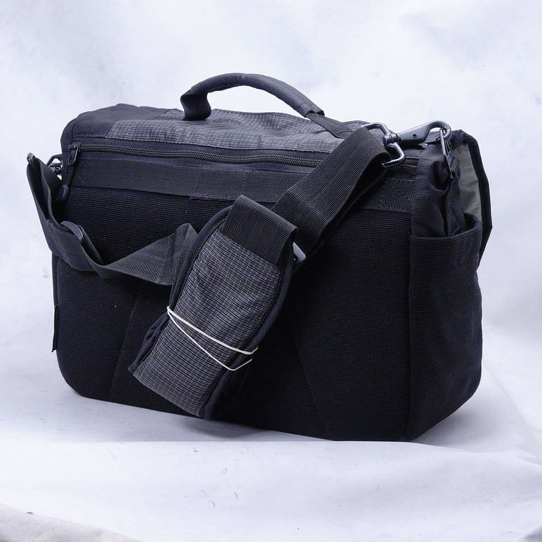 Bolso Tenba Discovery: Mini Photo/Laptop Messenger - Usado 3