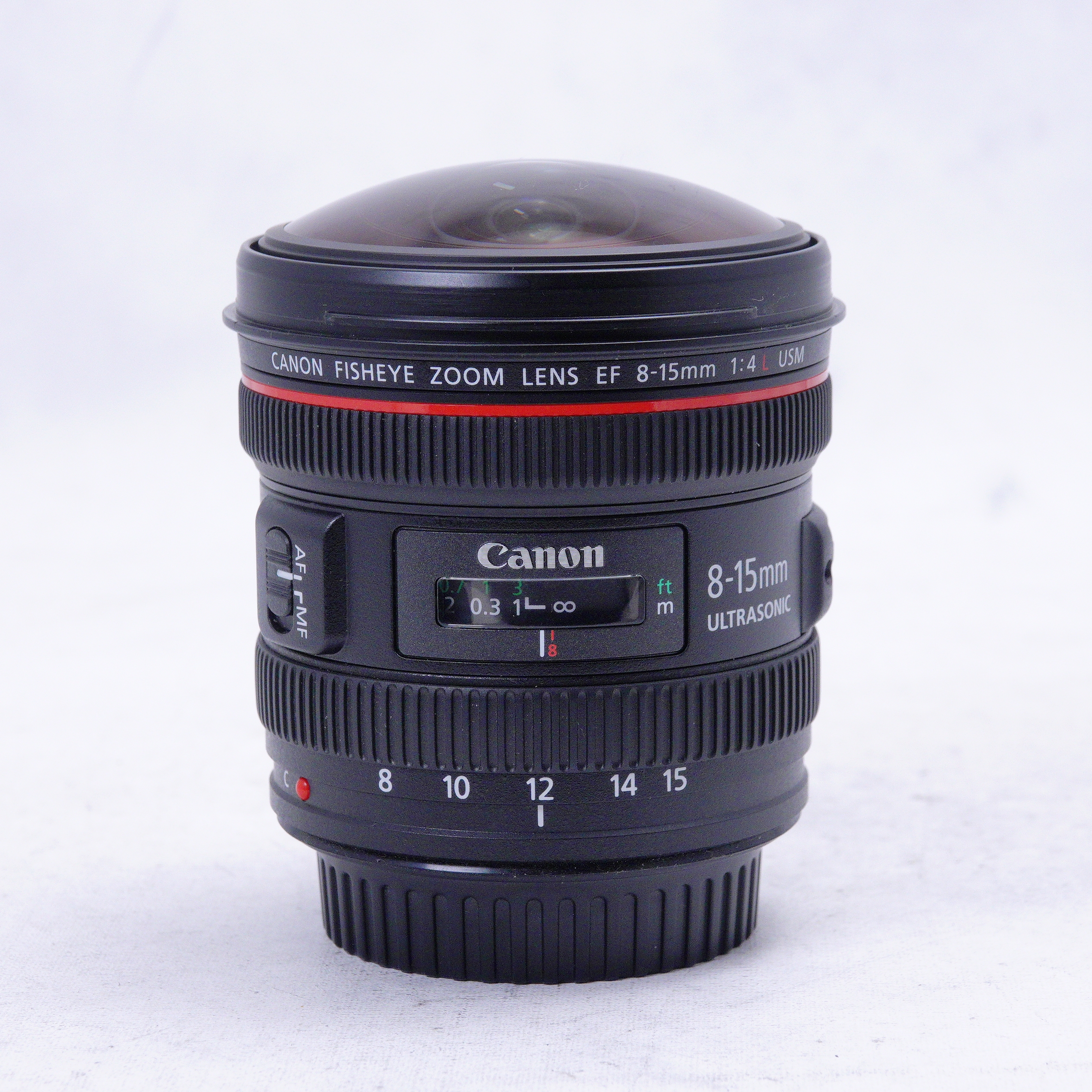 Canon EF 8-15mm f4L Fisheye USM - Usado