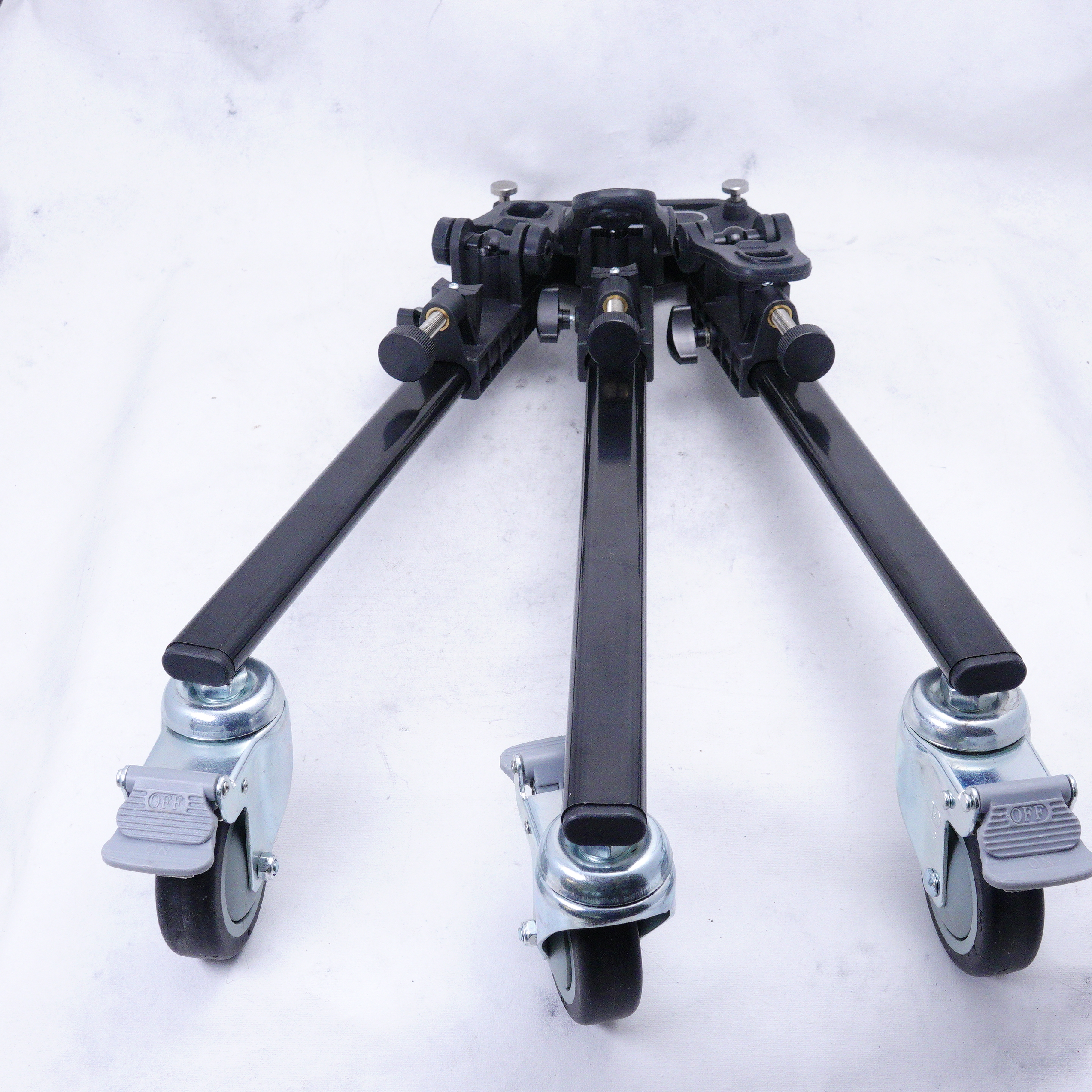 Weifeng W-601 Dolly Ruedas Compatibles Con Trípodes Patas Redondas o Doble Clavo - Usado